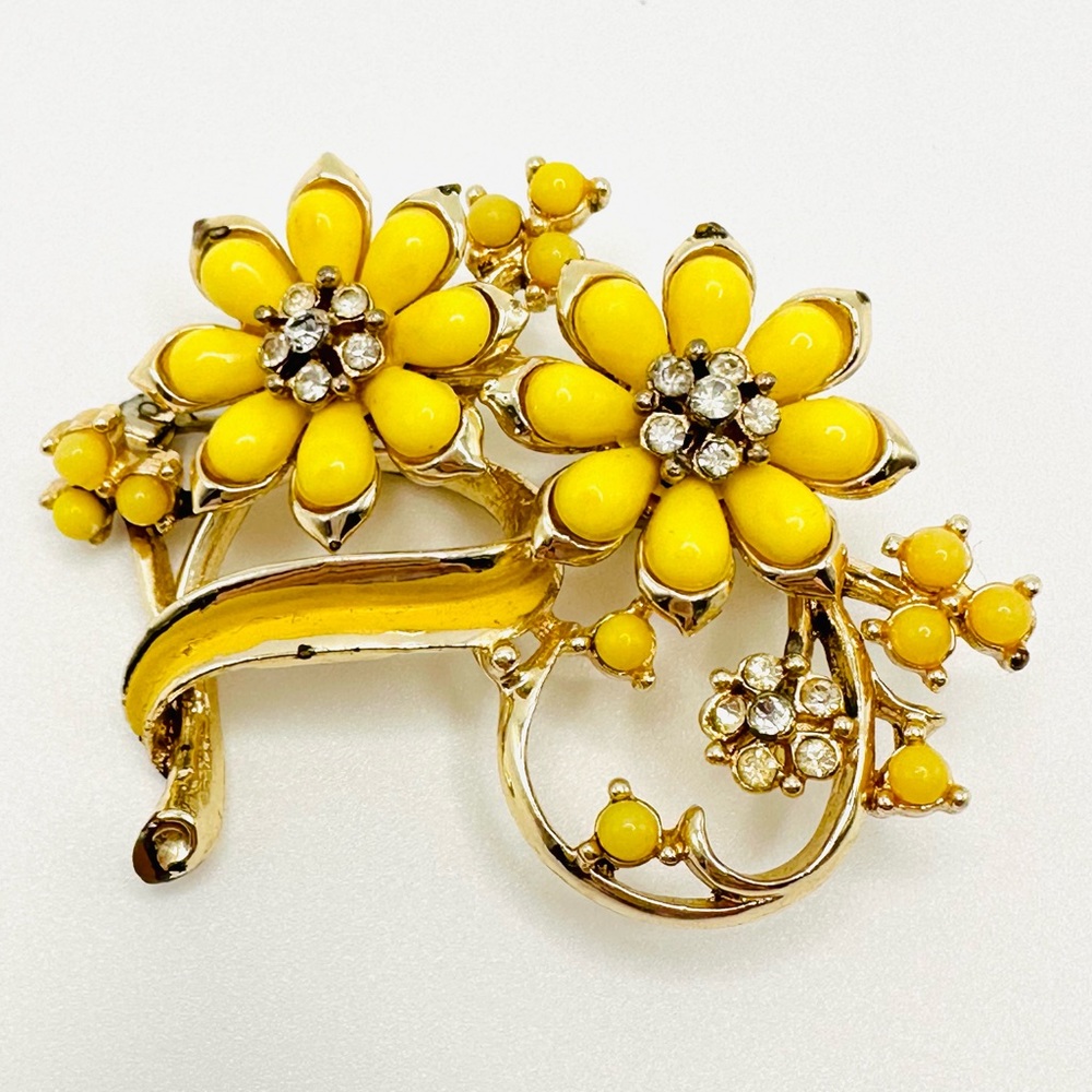 CORO Vintage Gold Tone Brooch Enamel Rhinestone Yellow Floral Pin Mid Century